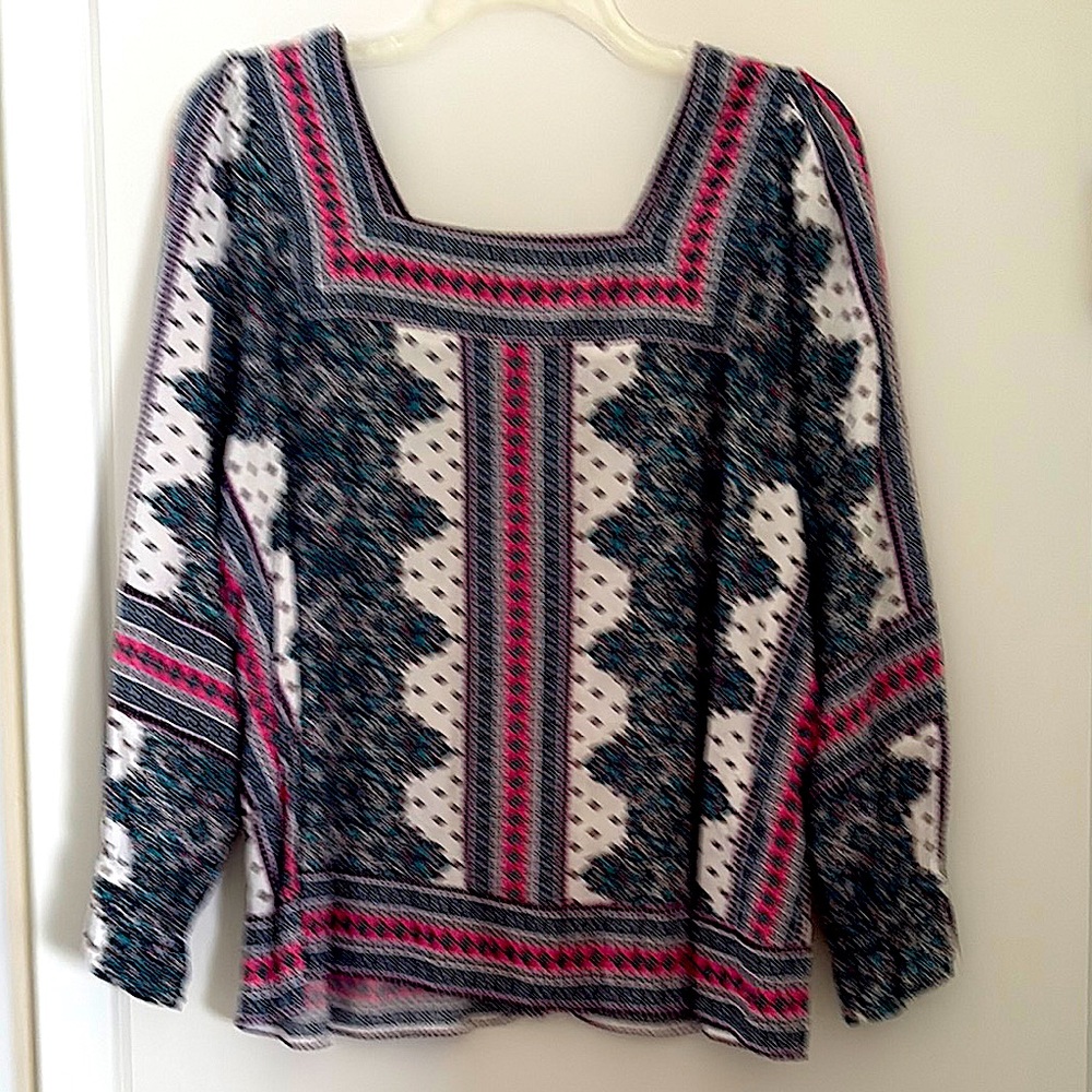 EUC Lane Bryant size 16 square neck top with long smock sleeves. Pink and blue.